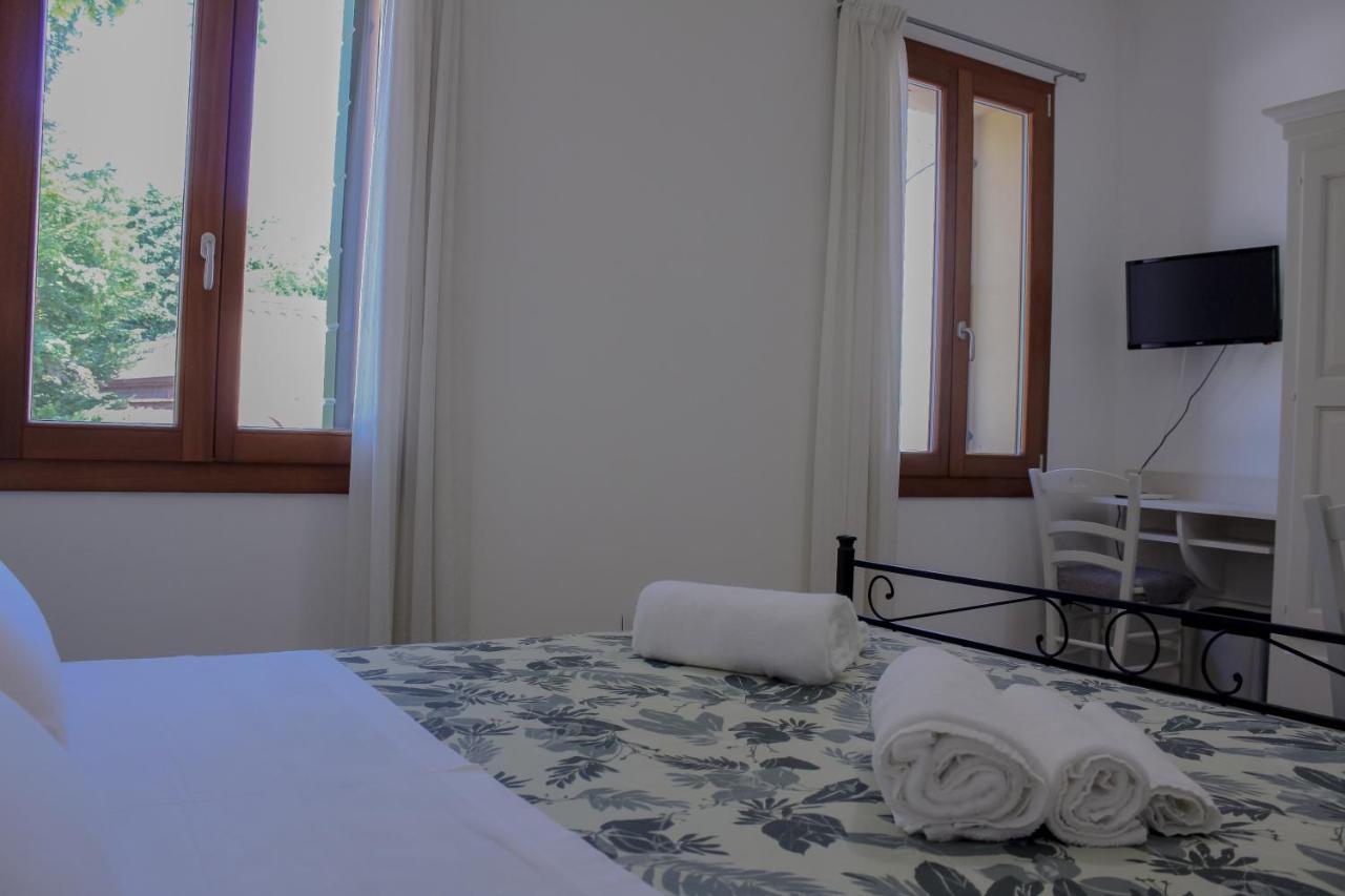 B&B L'Arte E Di Casa Mirano Bagian luar foto